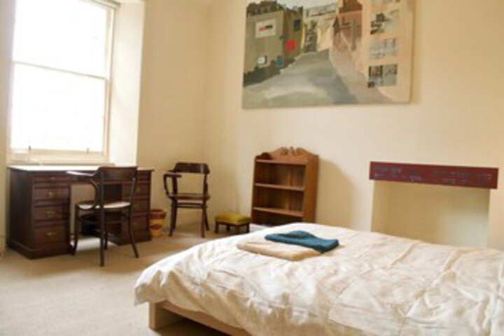Room 15 of 22