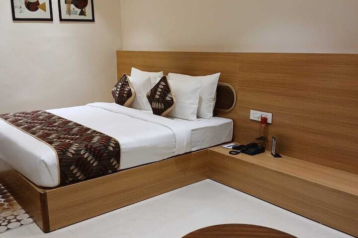 Room 5 of 21