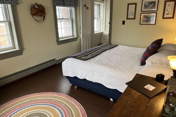 Room 42 of 70