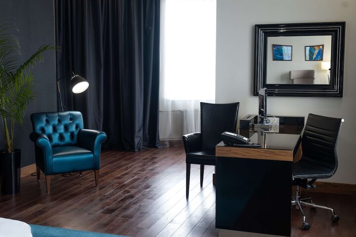 Room 45 of 160