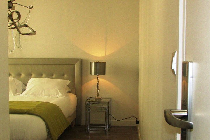 Room 11 of 46