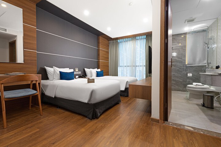 Room 40 of 203