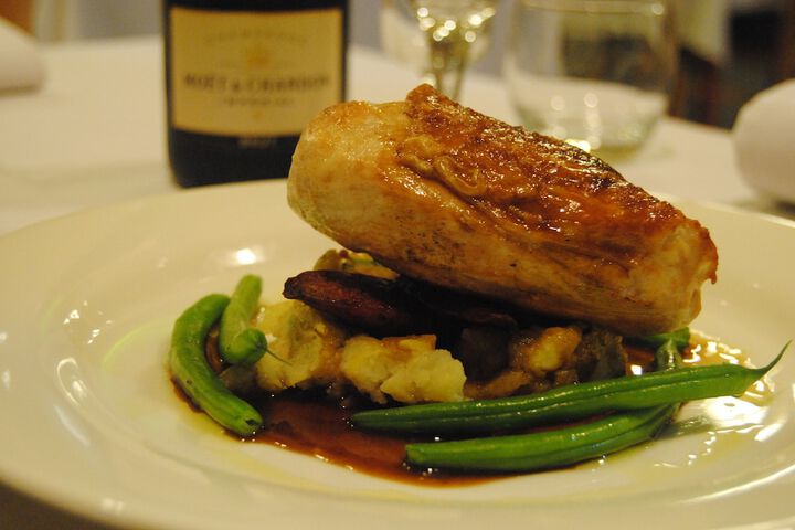 Dining 33 of 37