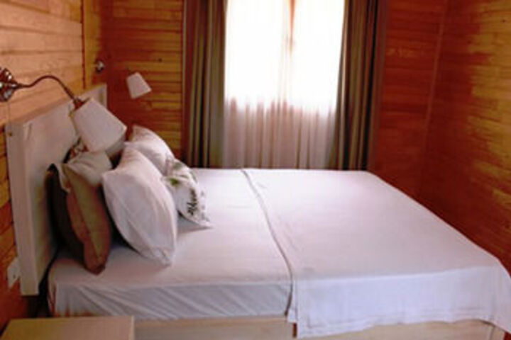 Room 13 of 28