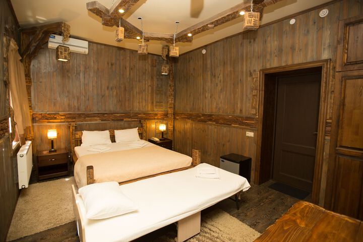 Room 14 of 66