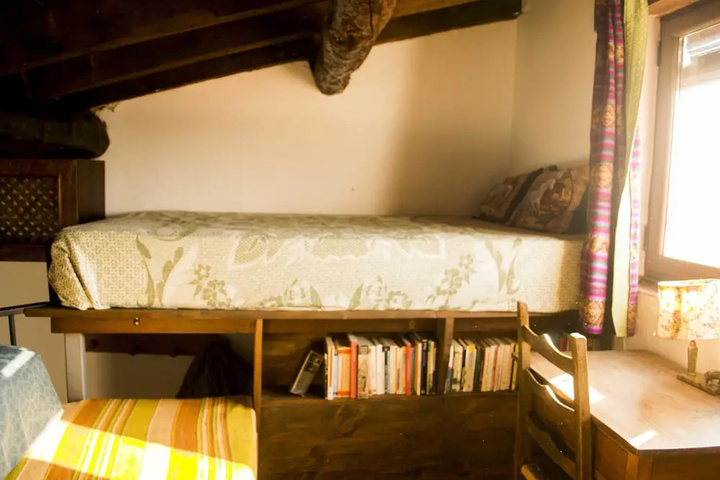 Room 4 of 29