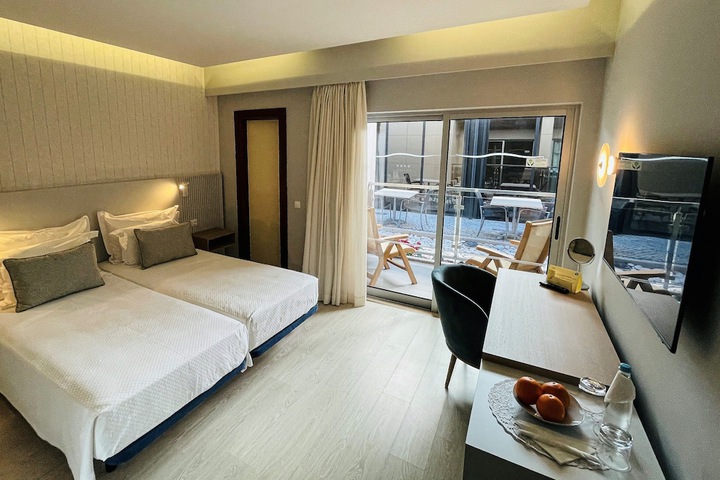 Room 22 of 86