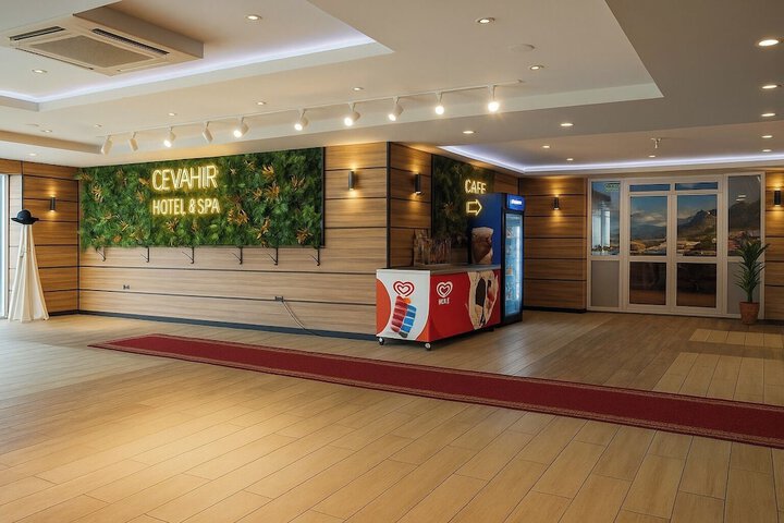 Hotel Interior 4 of 71