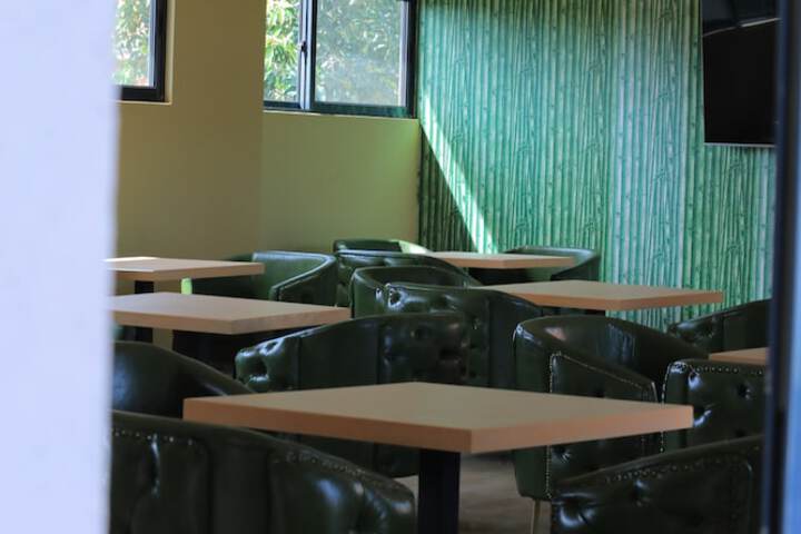 Room 29 of 79
