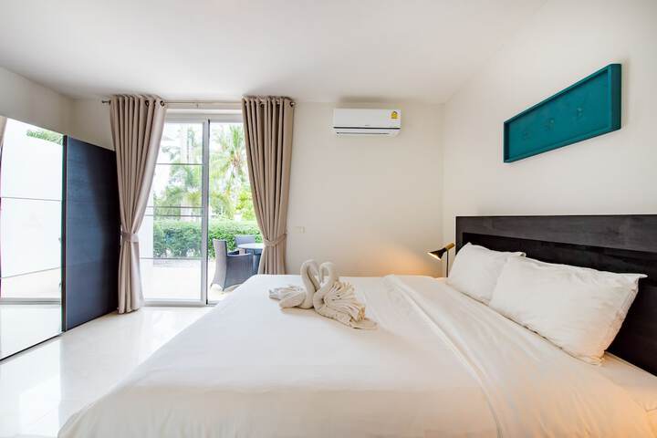 Room 28 of 164