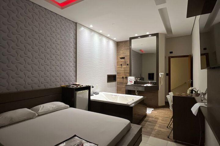 Room 19 of 52