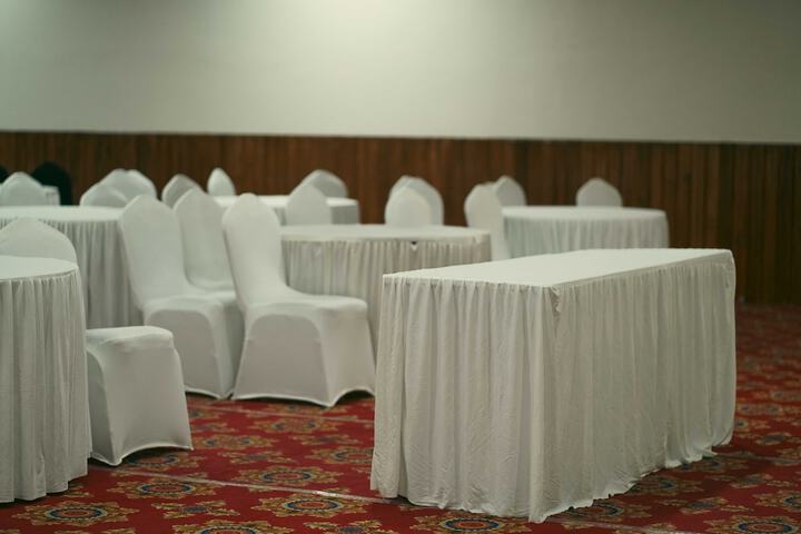 Ballroom/Hall 83 of 101