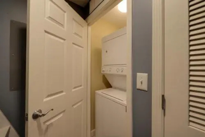 Room 10 of 22