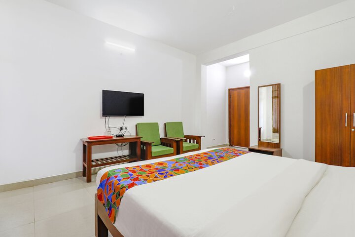 Room 15 of 28