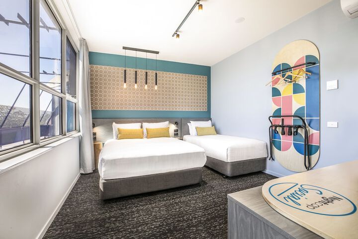 Room 9 of 48