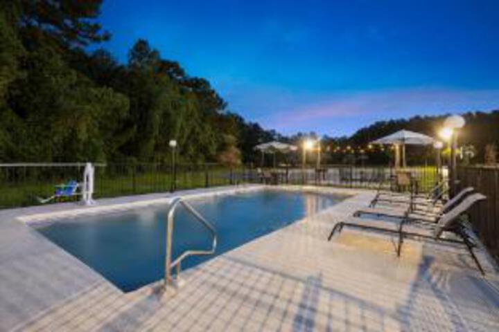 Pool 7 of 23