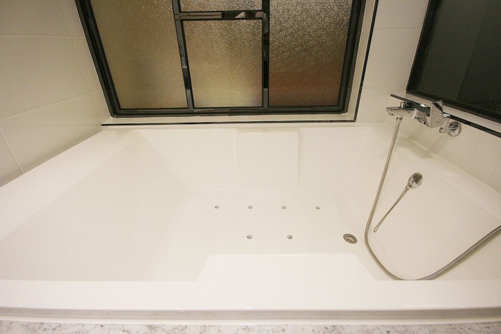 Room 20 of 33
