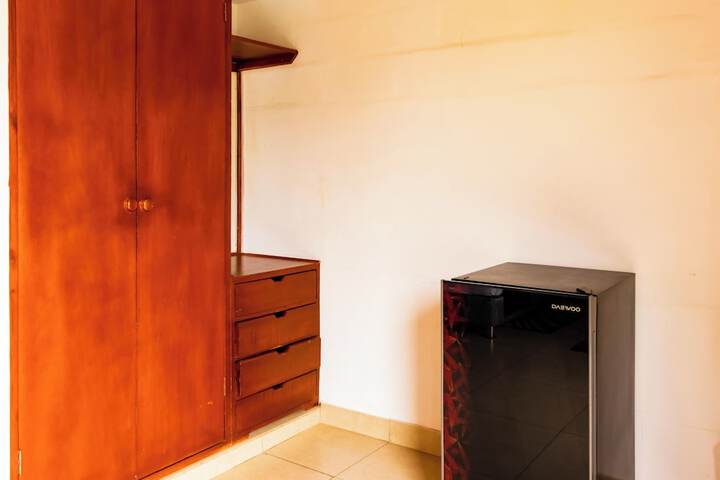 Room 19 of 80