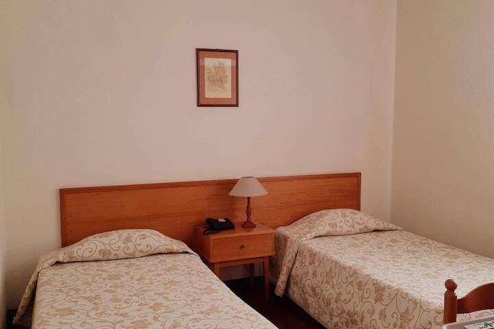 Room 7 of 30