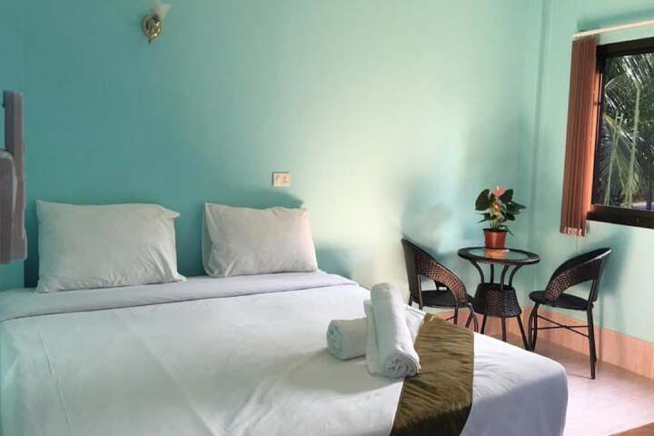 Room 8 of 35