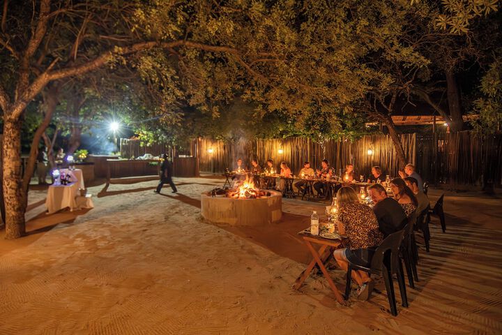 Dining 78 of 101