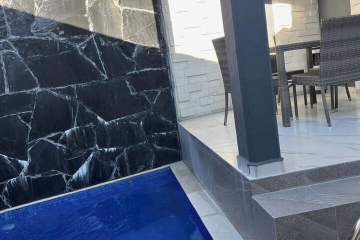 Terrace/Patio 19 of 28