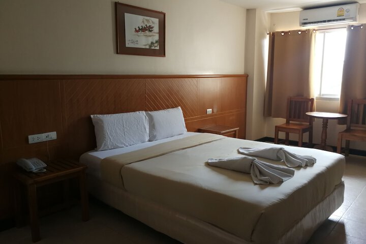 Room 3 of 26