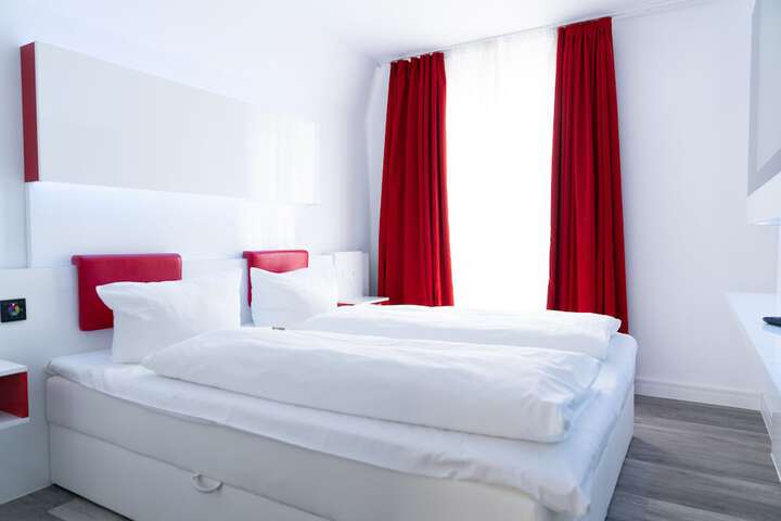 Room 20 of 77