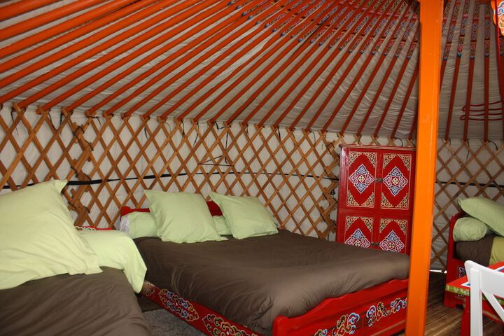 Room 9 of 35