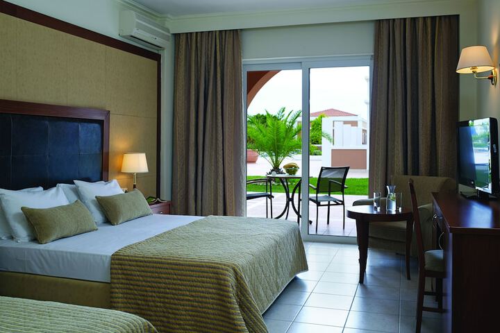 Room 3 of 47