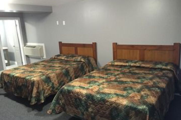 Room 25 of 37