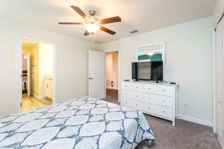 Room 7 of 22