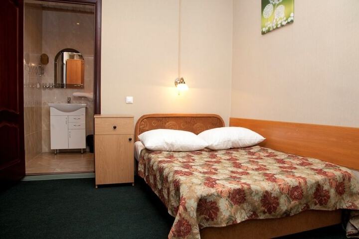 Room 10 of 41