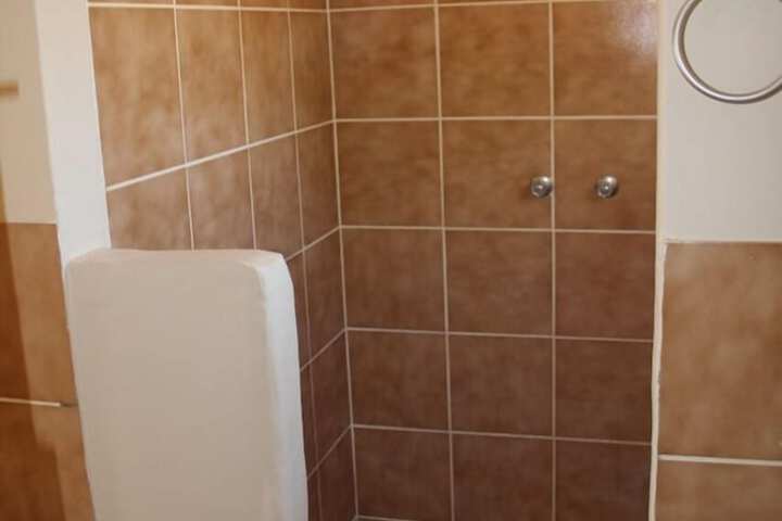 Room 16 of 31
