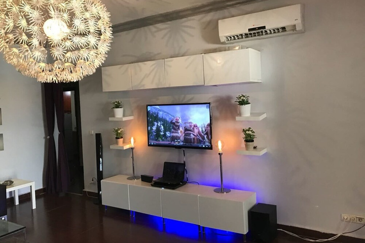 Room 4 of 19