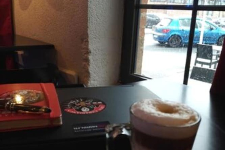 Lounge 55 of 69