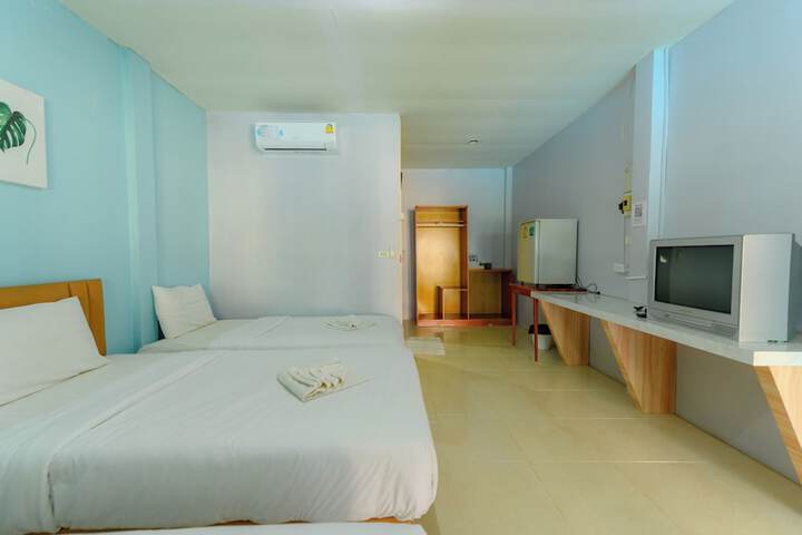 Room 20 of 97