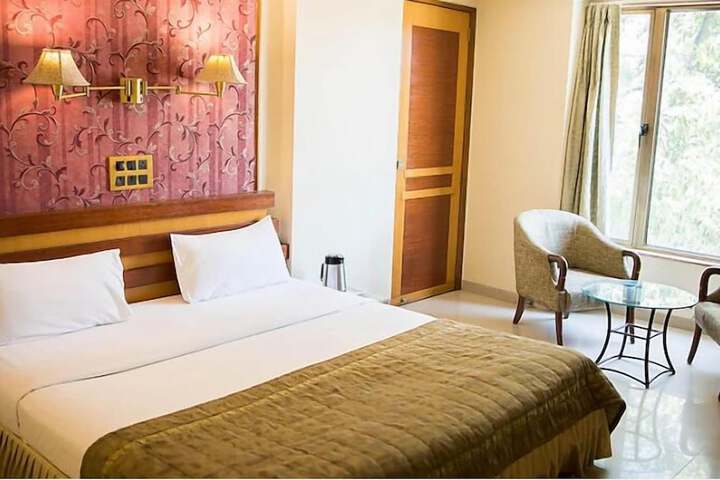 Room 14 of 29