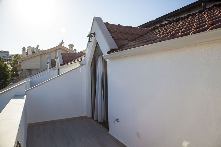 Terrace/Patio 19 of 44