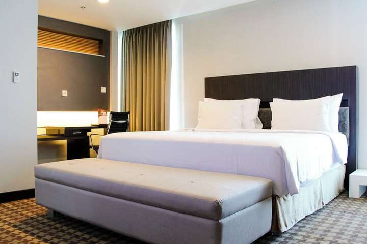 Room 16 of 95
