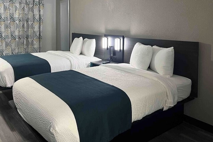 Room 5 of 26
