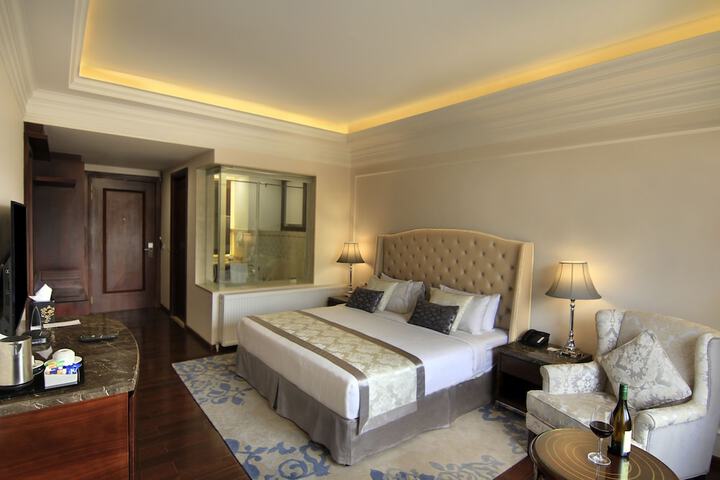 Room 7 of 55