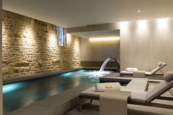 Pool 38 of 61