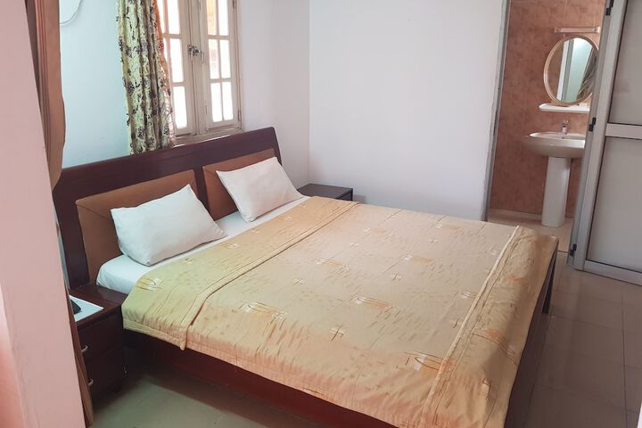 Room 48 of 130