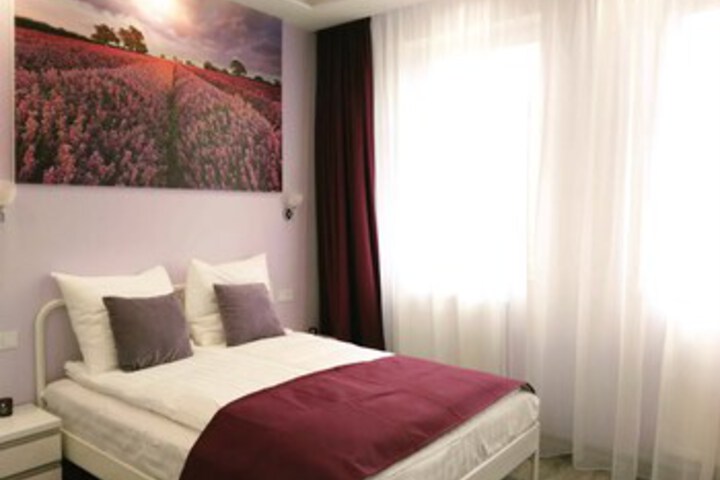 Room 62 of 99