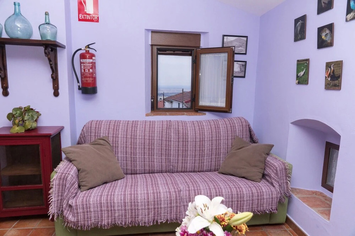 Room 2 of 14