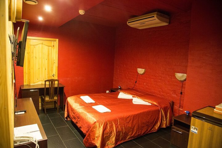 Room 5 of 46