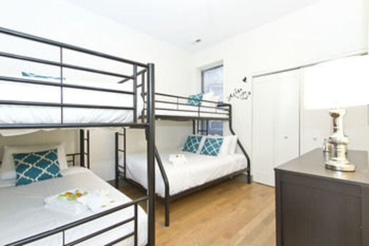 Room 6 of 22