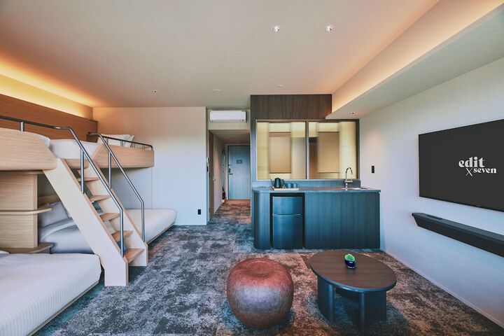 Room 17 of 125