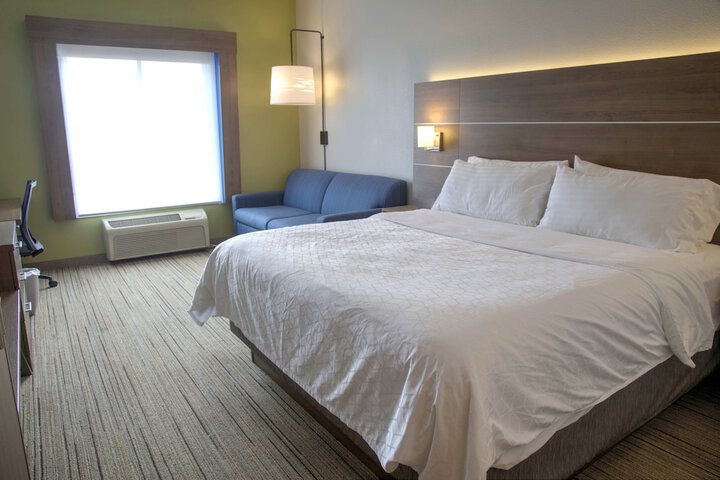 Room 5 of 52